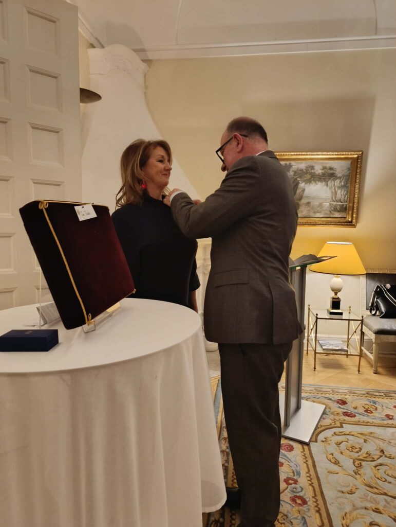 Remise de la distinction de Chevalier de l’Ordre des Arts et des Lettres
